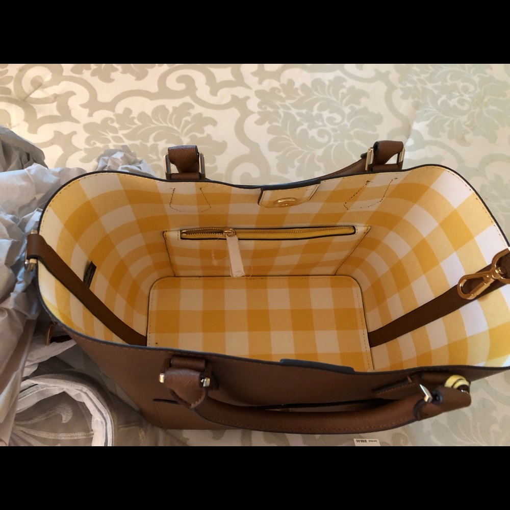 Michaels Kors purse.  New - Picture 4 of 5